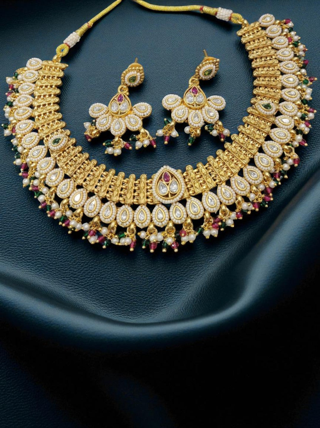 gold tone traditional jewellary, handcrafted ethnic jewellery, polki kundan necklace, indian occasion wear