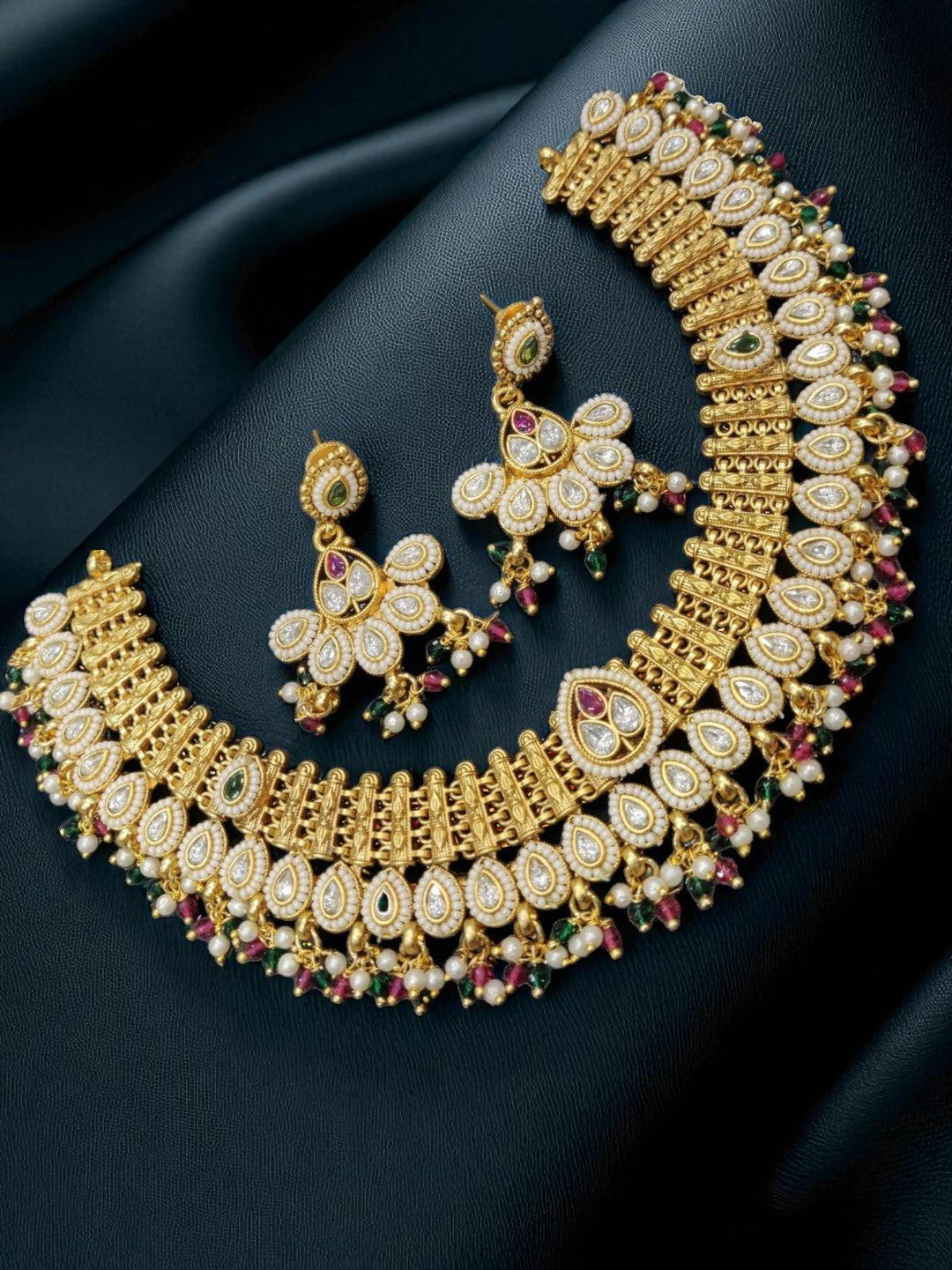 gold tone traditional jewellary, handcrafted ethnic jewellery, polki kundan necklace, indian occasion wear