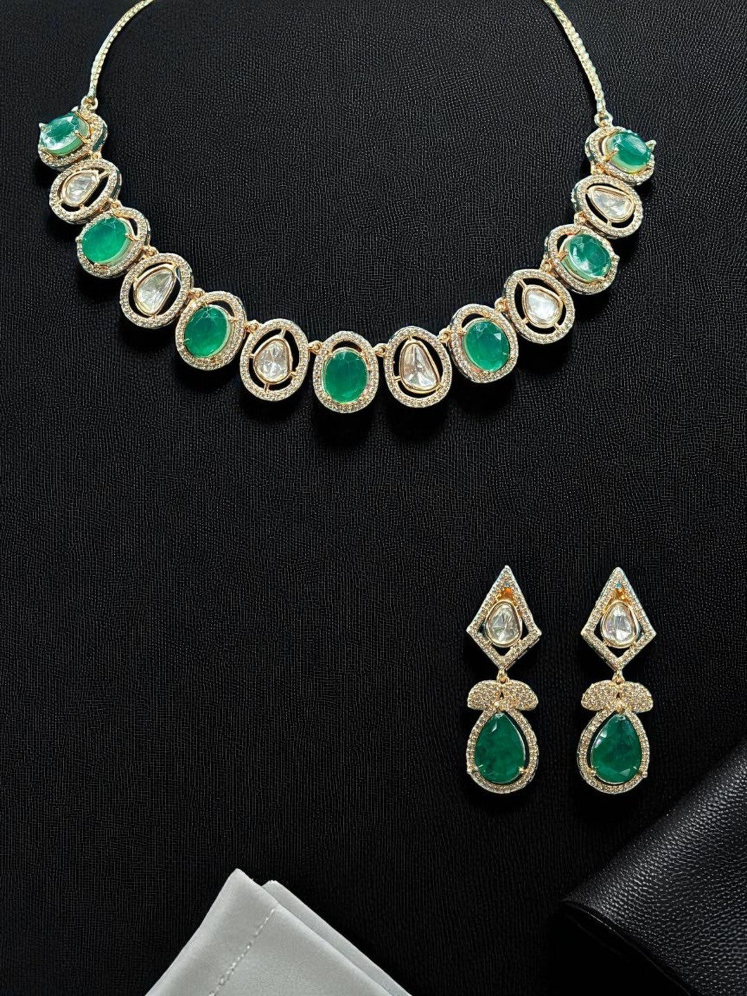 pastel jewellery, kundan necklace, bridesmaid jewellery, light weight jewellery, engagement jewellery, modern ethnic necklace, crystal pink jewellery, designer kundan set