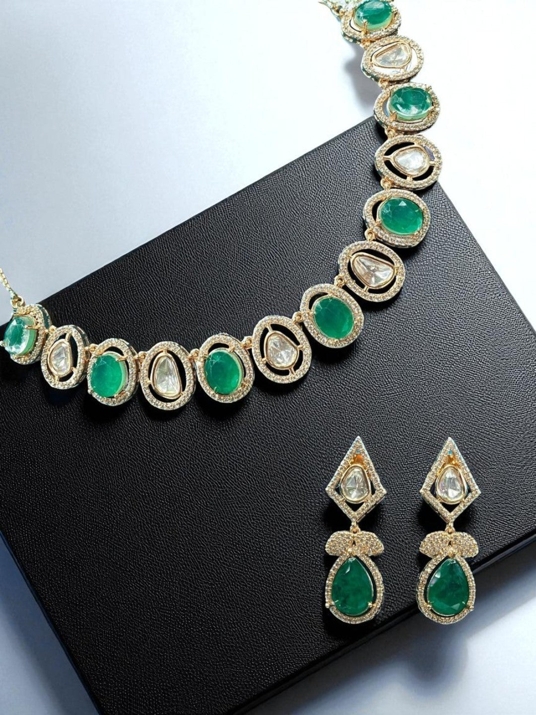 pastel jewellery, kundan necklace, bridesmaid jewellery, light weight jewellery, engagement jewellery, modern ethnic necklace, crystal pink jewellery, designer kundan set