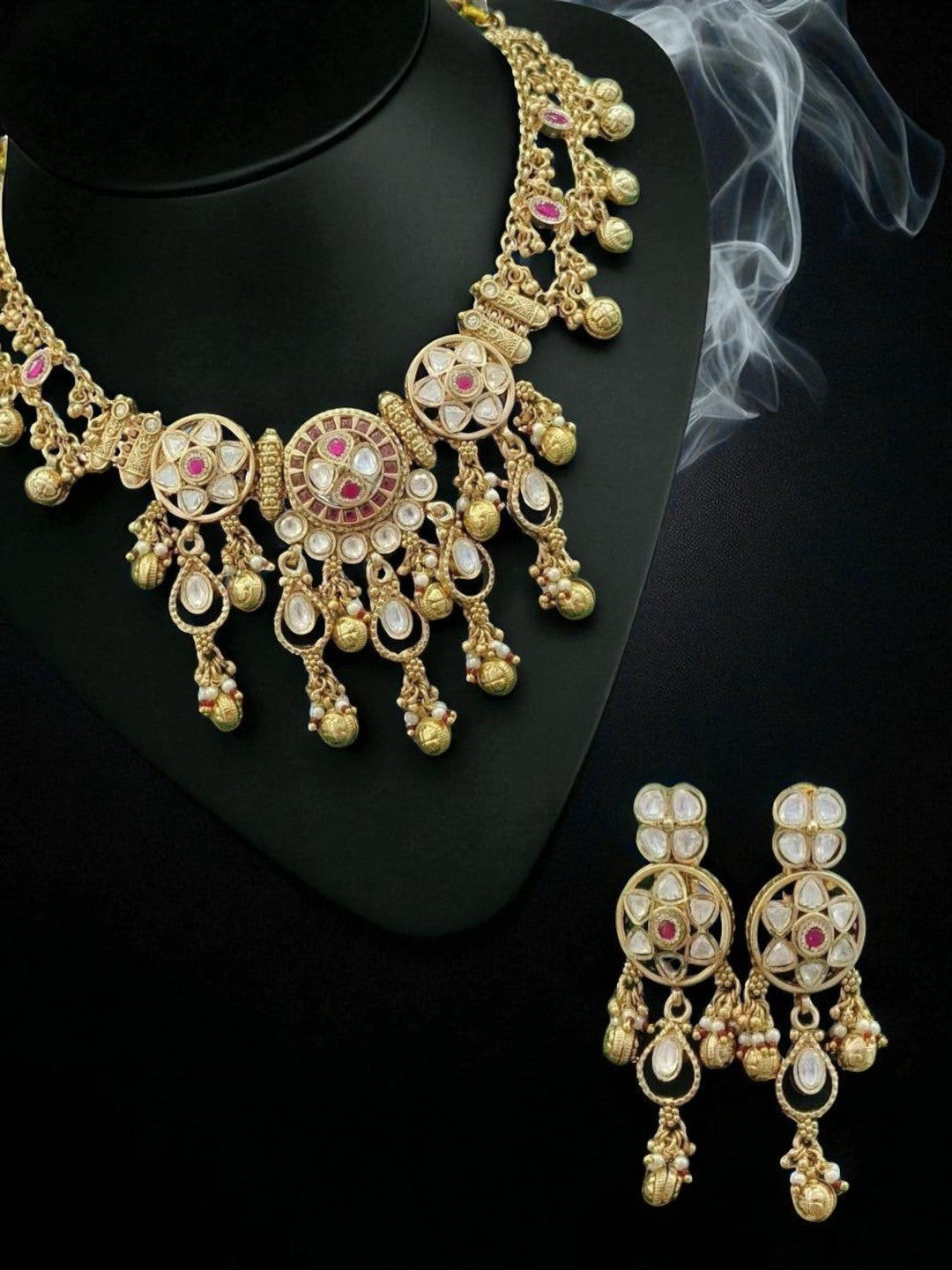 kundan necklace jewellary, bridal necklace jewellary, gold necklace set, antique necklace jewellary, royal necklace jewellary, traditional necklace jewellary, pearl necklace jewellary, statement necklace jewellary, luxury indian jewellary, designer necklace set, festive jewellery set, heavy bridal jewellary, handcrafted gold necklace, temple necklace design, heritage inspired necklace