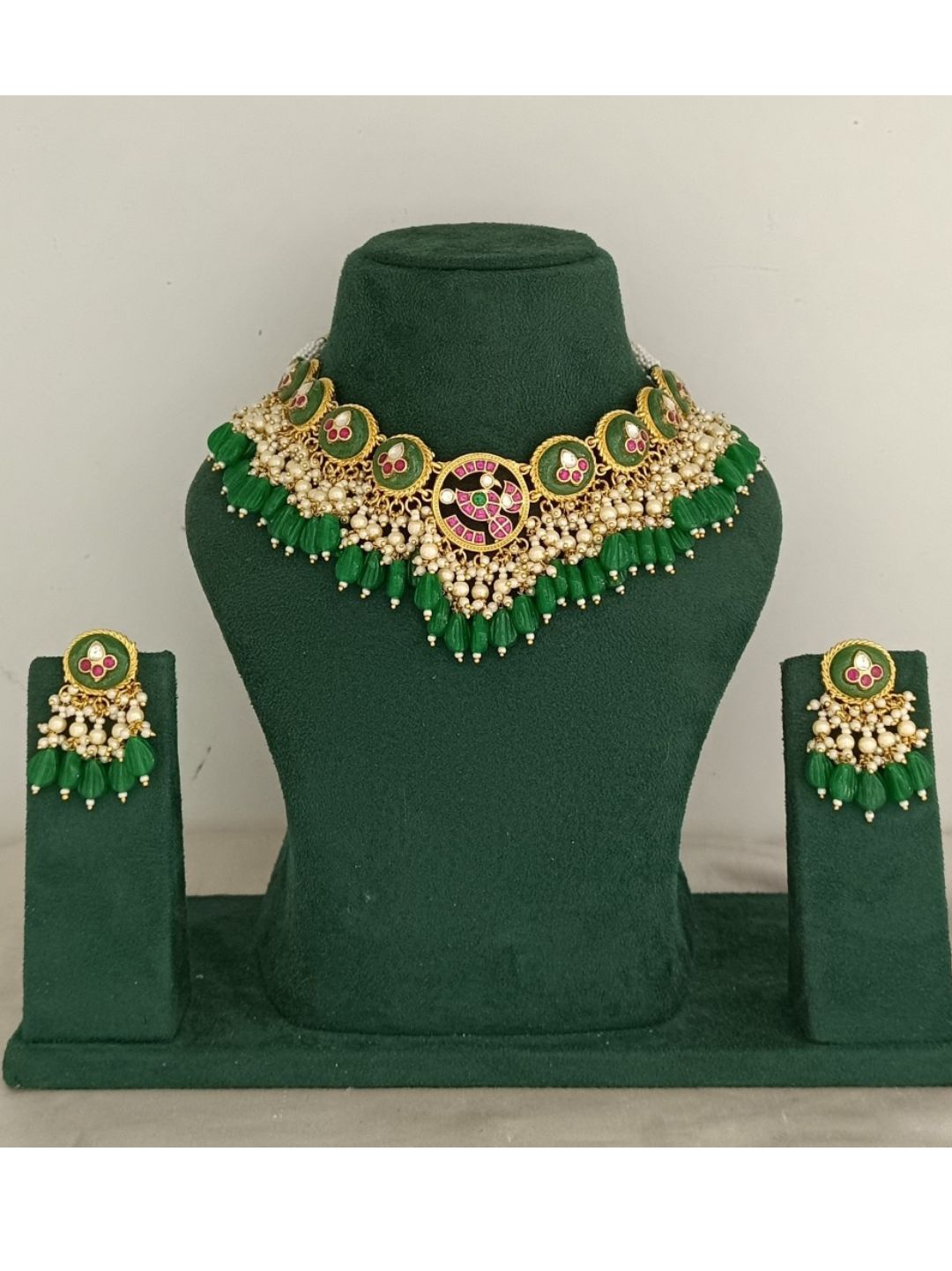 bridal jewellery, wedding choker, sangeet, traditional bride, festive, ethnic wear, celebration, pooja, occasion wear, navratri, diwali look, cultural jewellery, heritage, temple design, handcrafted, artisanal, antique finish, karigari, detailed work, timeless design, statement piece, choker set, jhumka earrings, fashion jewellery, ethnic fashion, layered necklace, bold look, luxury style, kundan, beads, gold polish, pearlwork, meena work, danglers, multi-strand choker, jadau inspired, modern traditional, i