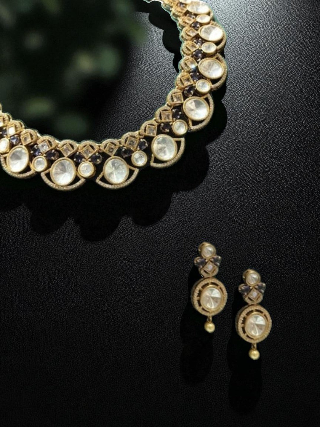polki kundan jewellery, antique gold necklace, bridal jewellery set, traditional kundan set, reception jewellery, statement necklace set, uncut stone jewellery, indian heritage jewellery, wedding jewellery look, designer kundan jewellery, evening wear jewellery