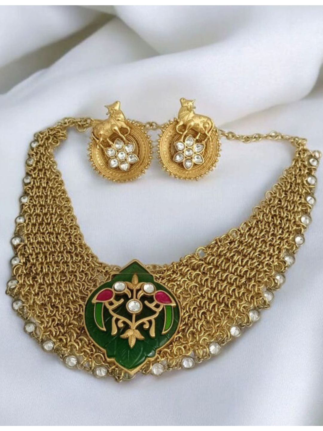 royal jewellery, kundan choker, wedding set, statement look, festive glam, cultural, handcrafted set, regal touch