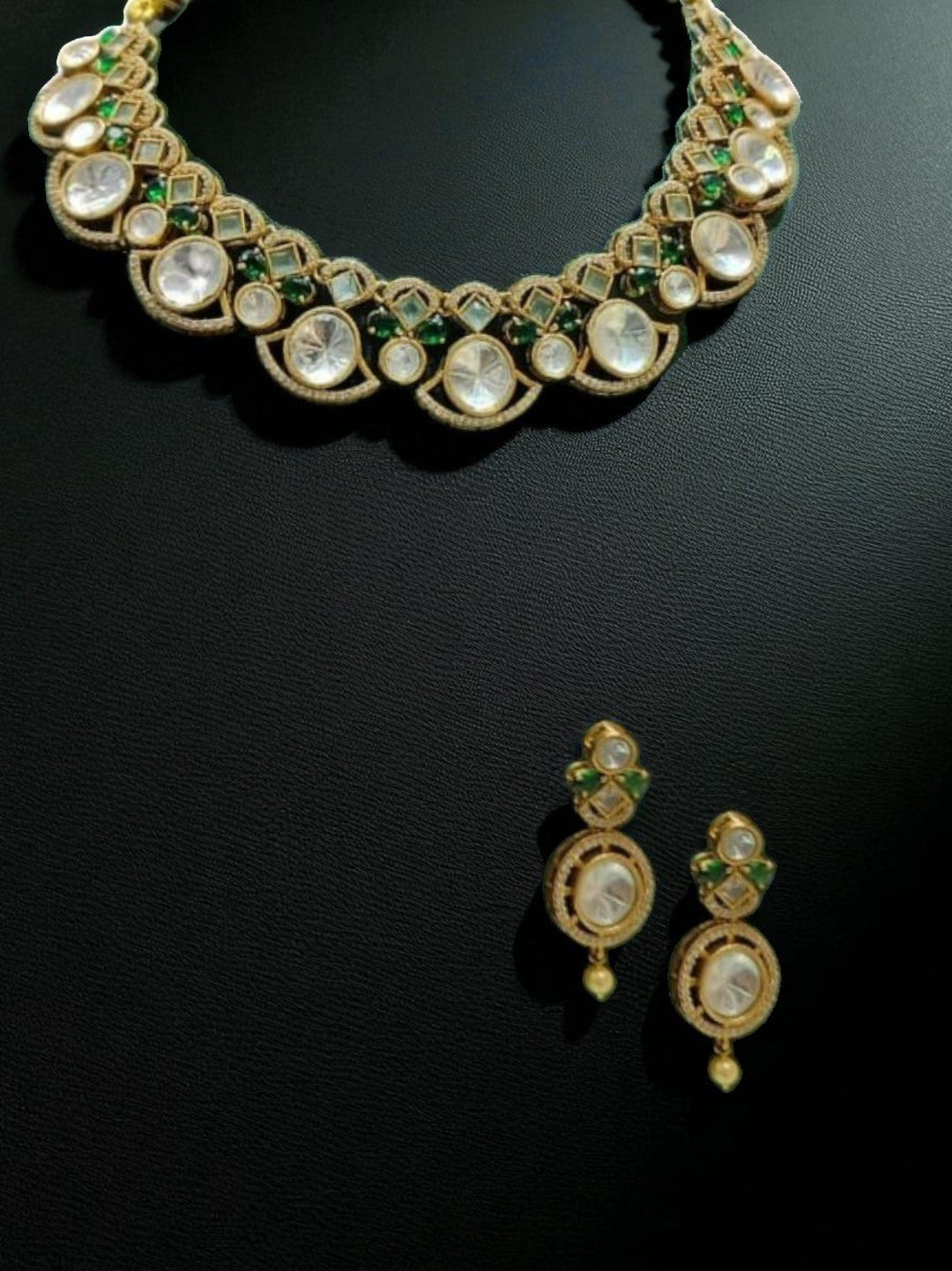 palace inspired jewellery, traditional jewellery, statement jewellery, luxury jewellery, bridal jewellery, ethnic designer jewellery, handcrafted set, festive jewellery, wedding adornment, ornate jewellery