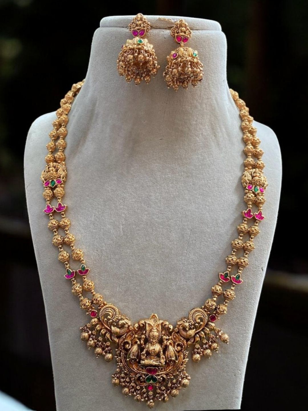 GRAND LAKSHMI JEWELLERY SET