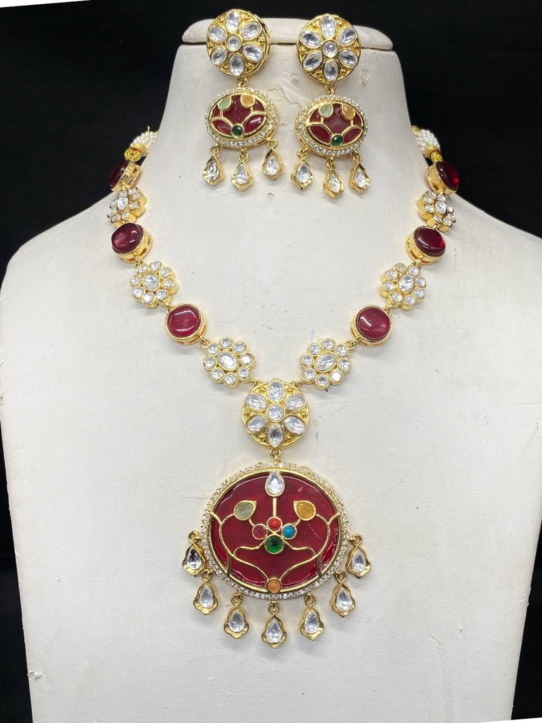 MOTIPHOOL RUBY JEWELLERY SET