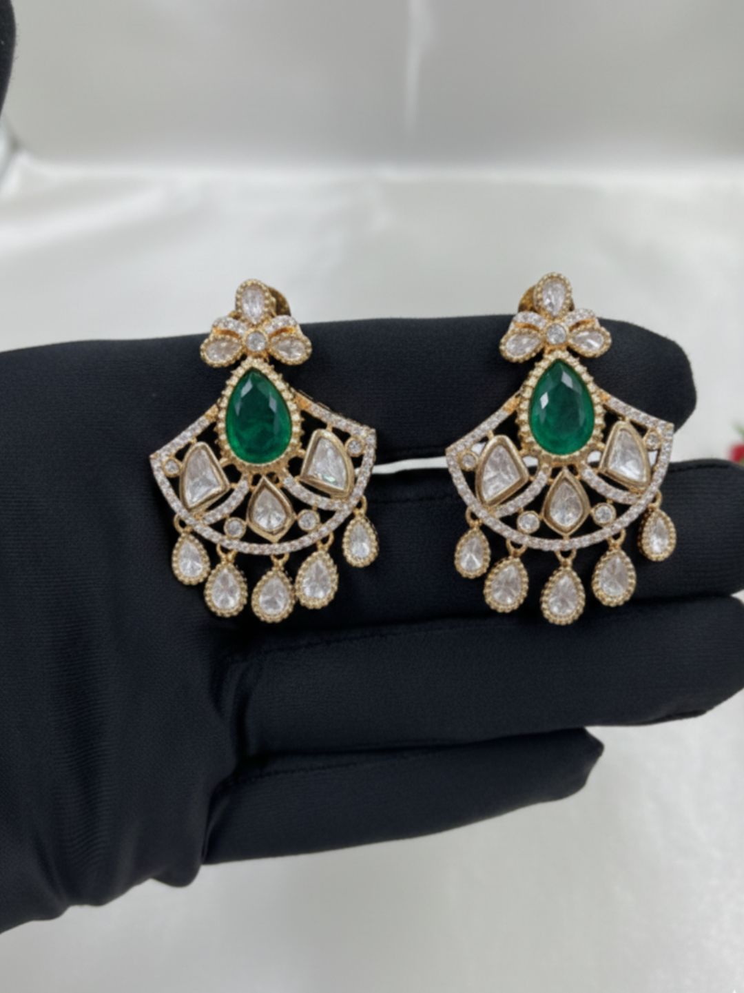 ELVIRA MOISSANITE EMERALD NECKLACE SET