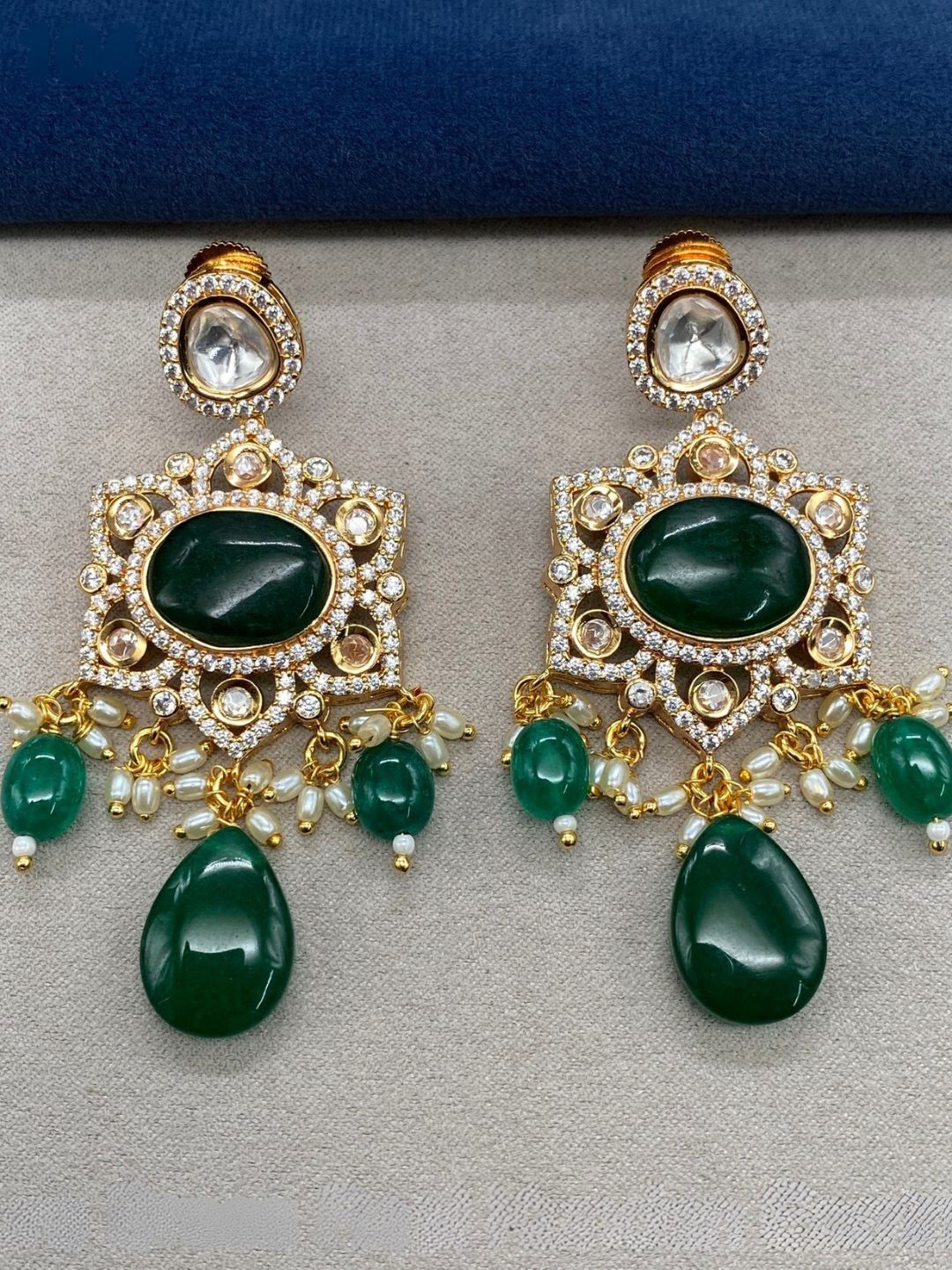 RIA KUNDAN EARRINGS WITH PEARL EDGING