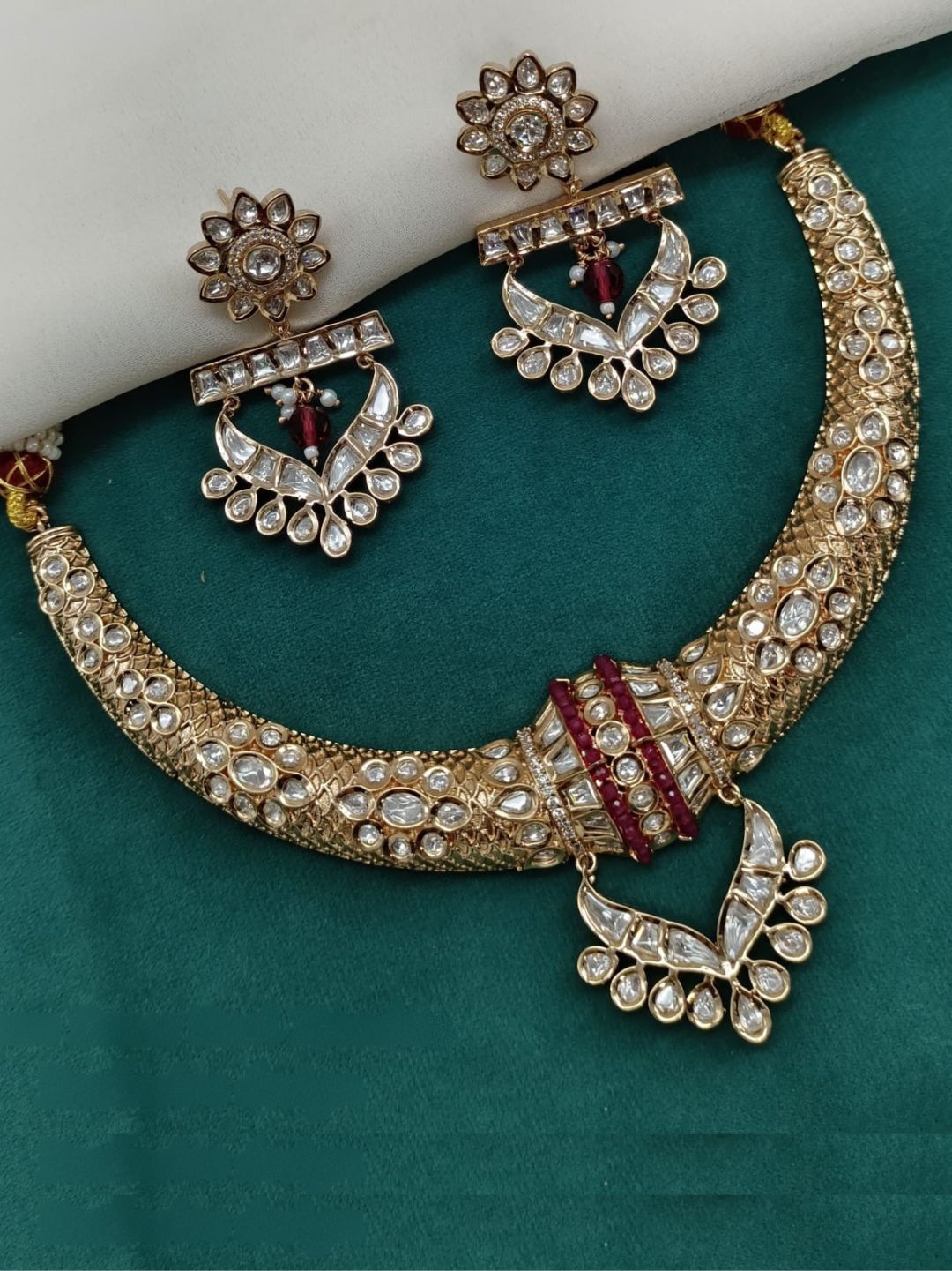 ROYAL RUBY KUNDAN JEWELLERY SET