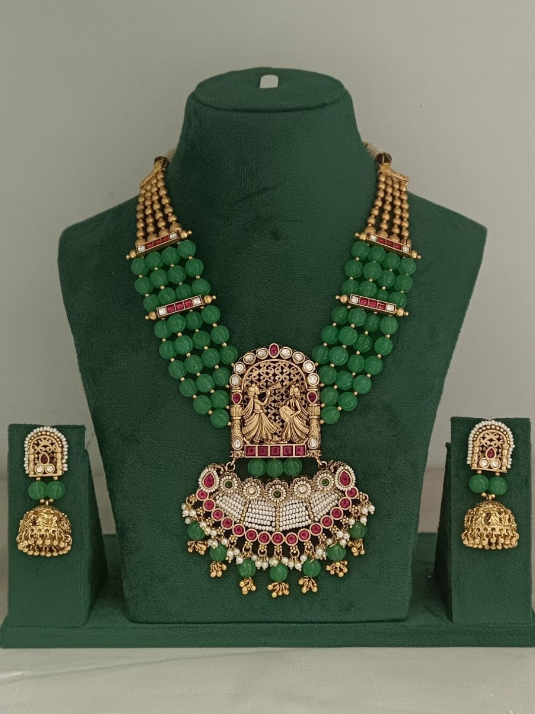 RADHIKA HERITAGE KUNDAN JEWELLERY SET