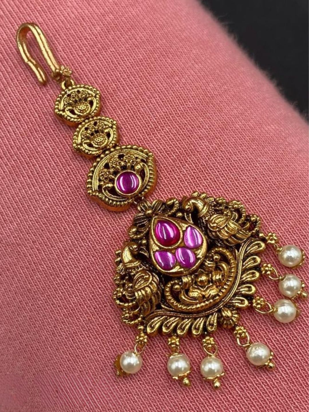 ANTIQUE PINK PEARL MAANG TIKKA