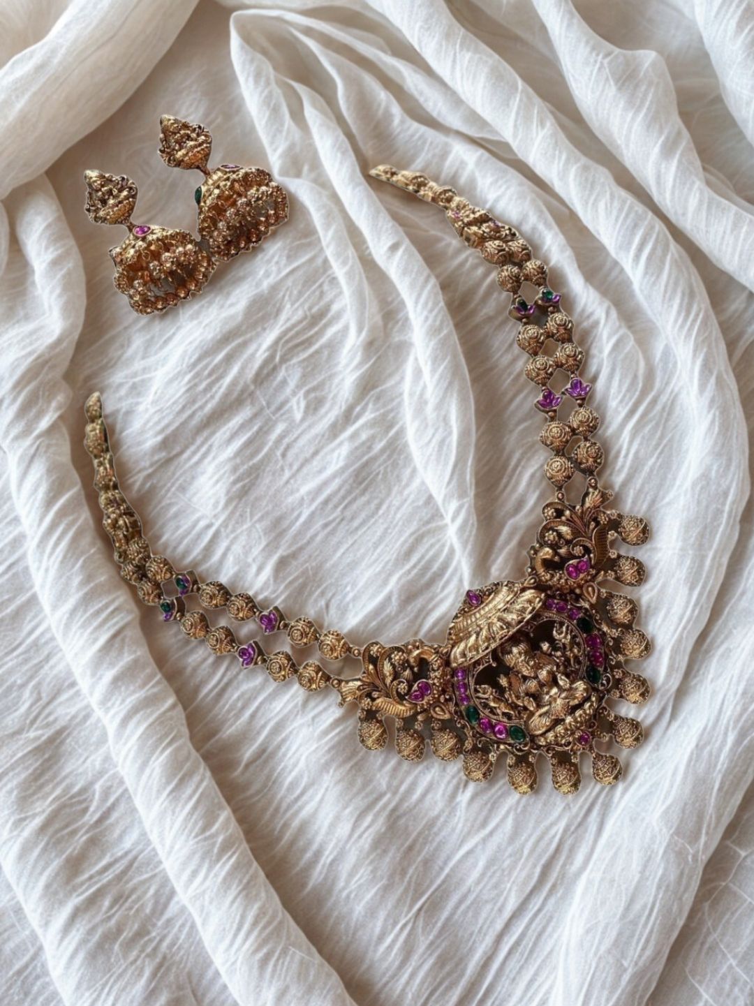 ROYAL ANTIQUE LAKSHMI KUNDAN KEMP NECKLACE SET