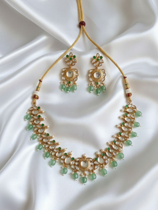 VAANYA MINT KUNDAN JEWELLERY SET