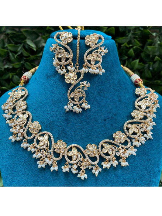 kundan floral set, light ethnic jewellery, pearl kundan necklace, festive wear jewellery, swirl design necklace, delicate kundan choker, indian bridesmaid jewellery, pastel ethnic set