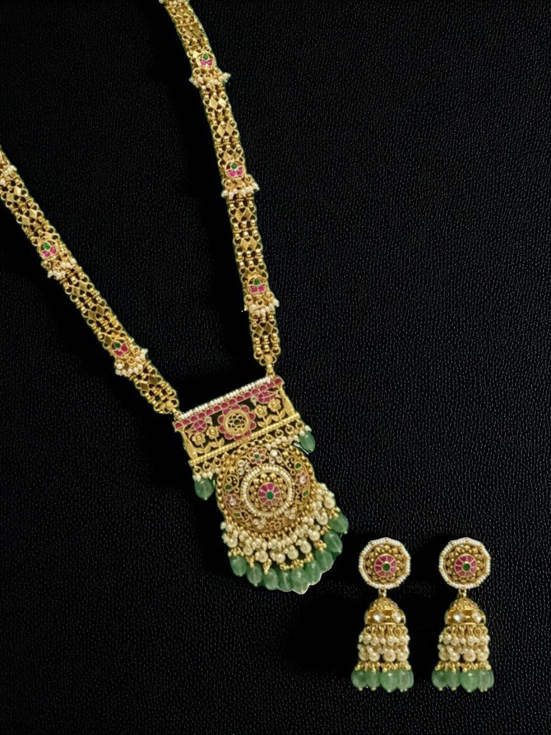 bharatnatyam jewellery, classical temple jewellery, traditional performance set, dance jewellery, ethnic fashion jewellery, heavy necklace set, mandala inspired jewellery

