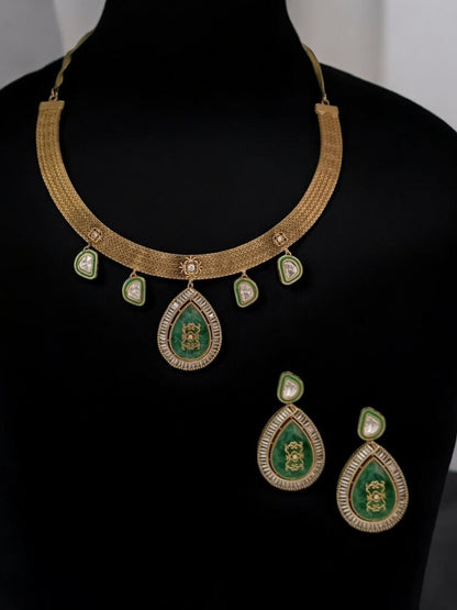 emerald kundan set, green teardrop necklace, bridal gold choker, royal festive jewellery, meenakari necklace set, ethnic kundan design, traditional necklace, House of Pranvi signature, statement bridal jewellery, regal Indian jewellery