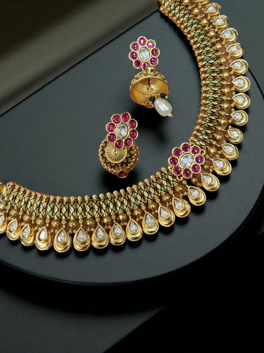 kundan droplet jewellery, luxury bridal jewellery, statement choker set, indian wedding jewellery, designer kundan jewellery, festive jewellery, pearl drop choker, handcrafted ethnic jewellery, house of pranvi style

