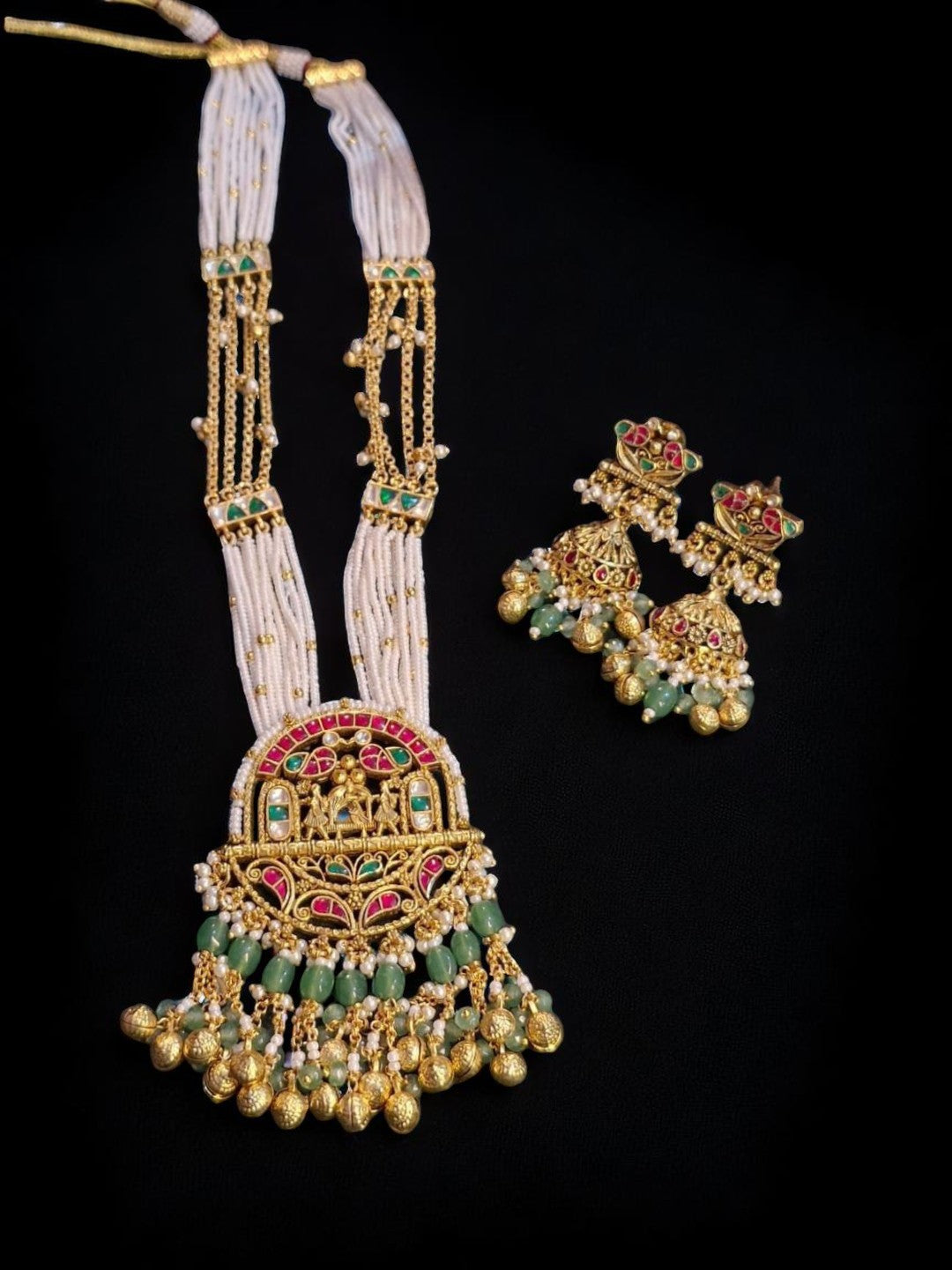 templejewellery, kundanset, pearlnecklace, rathadesign, bridaljewellery, antiquegold, greenbeads, festivewear, handcraftedjewellery, houseofpranvi