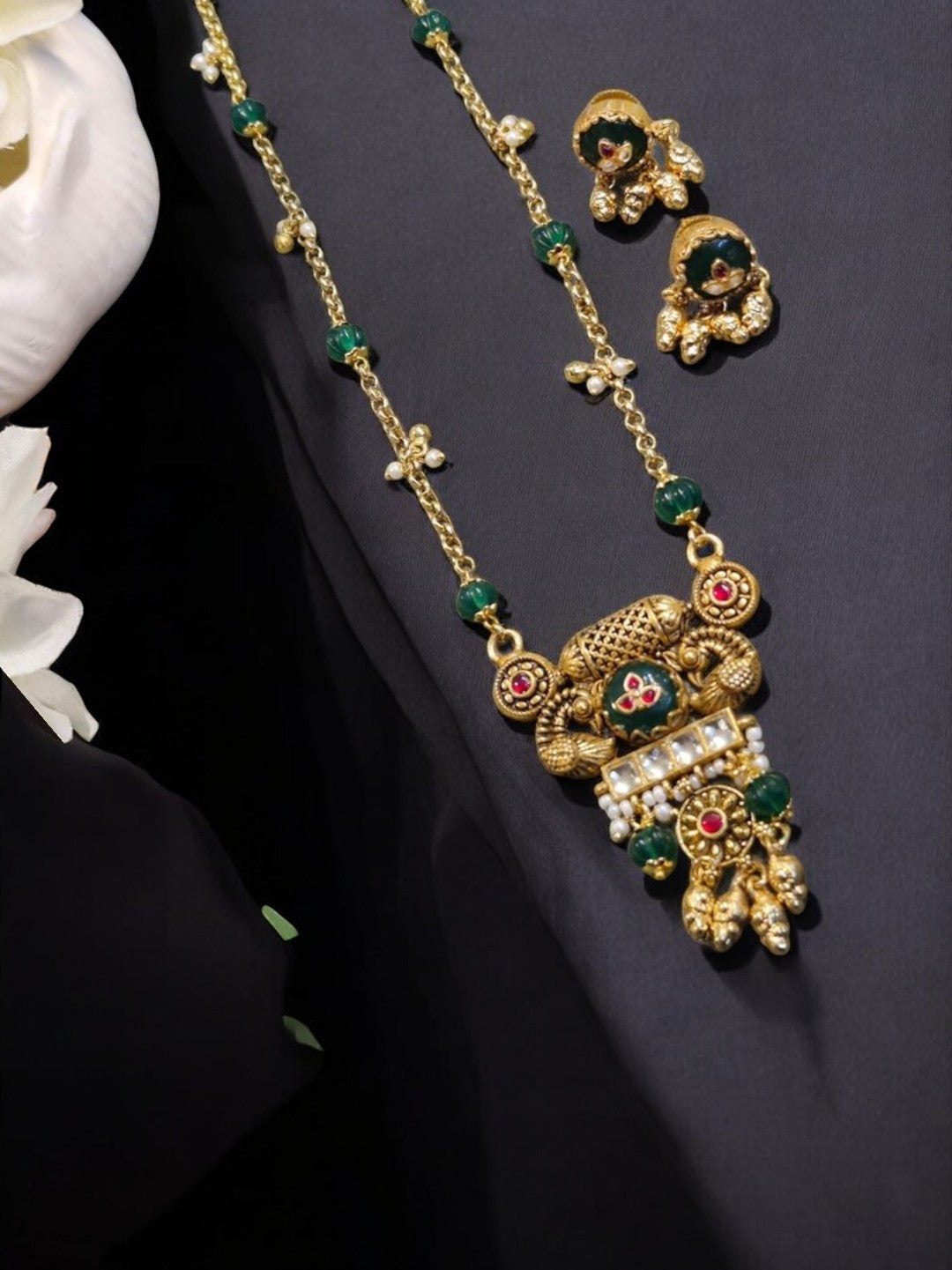 #TempleJewellery #TraditionalNecklace #HouseOfPranvi #SouthIndianJewels #GoldToneJewellery #MeenakariDetails #EthnicStatementSet #HandcraftedJewellery #FestiveLook #BridalNecklaceSet #IndianWeddingStyle #KempJewelleryLook