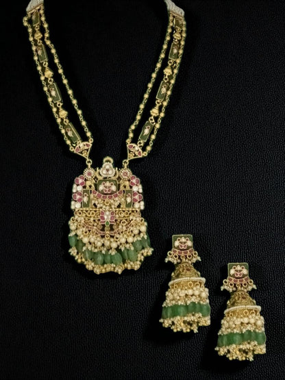 pearl jewellery set, bridal necklace, traditional indian jewellery, elegant necklace set, ethnic accessories, wedding wear jewellery, hand strung pearls, festive jewellery

