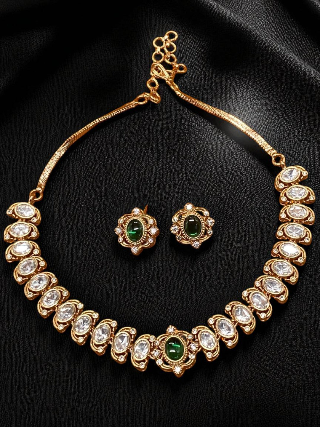 minimal festive jewellery, sleek choker set, green centre necklace, modern ethnic jewellery, cocktail jewellery, polki with pearl detailing, handcrafted necklace, elegant festive set, dainty bridal look