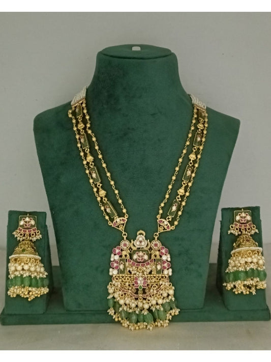 pearl jewellery set, bridal necklace, traditional indian jewellery, elegant necklace set, ethnic accessories, wedding wear jewellery, hand strung pearls, festive jewellery

