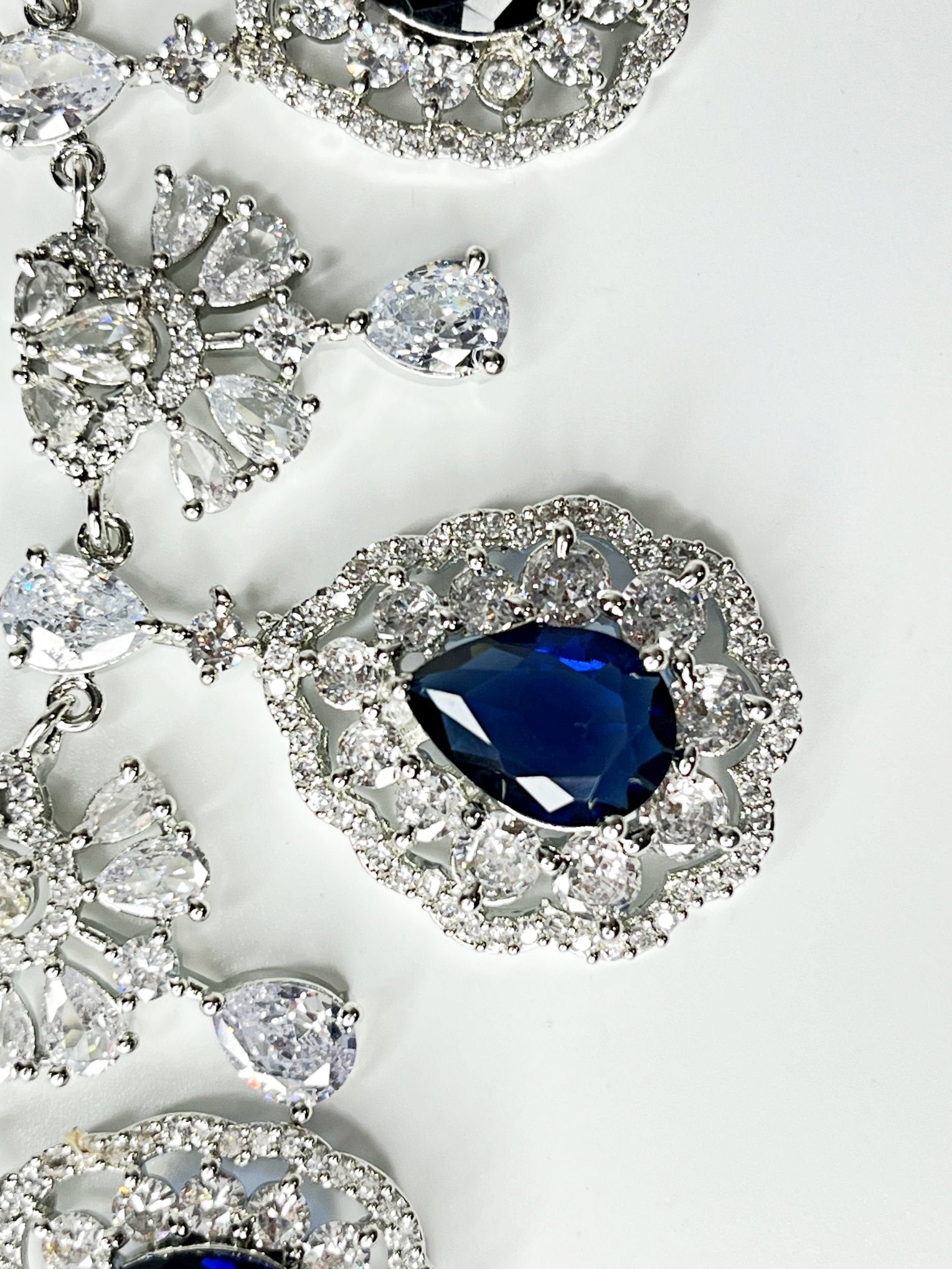 AMERICAN DIAMOND NECKLACE SET