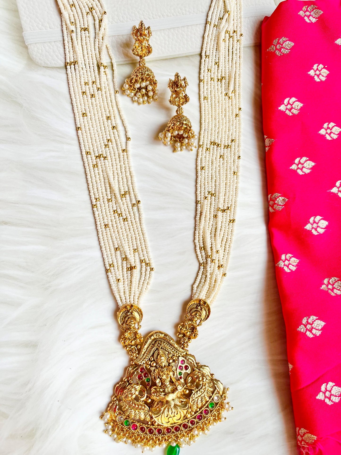 DHARUNA TEMPLE JEWELLERY SET