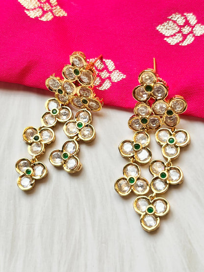 SWAPNESHWARI GOLD KUNDAN JEWELLERY SET