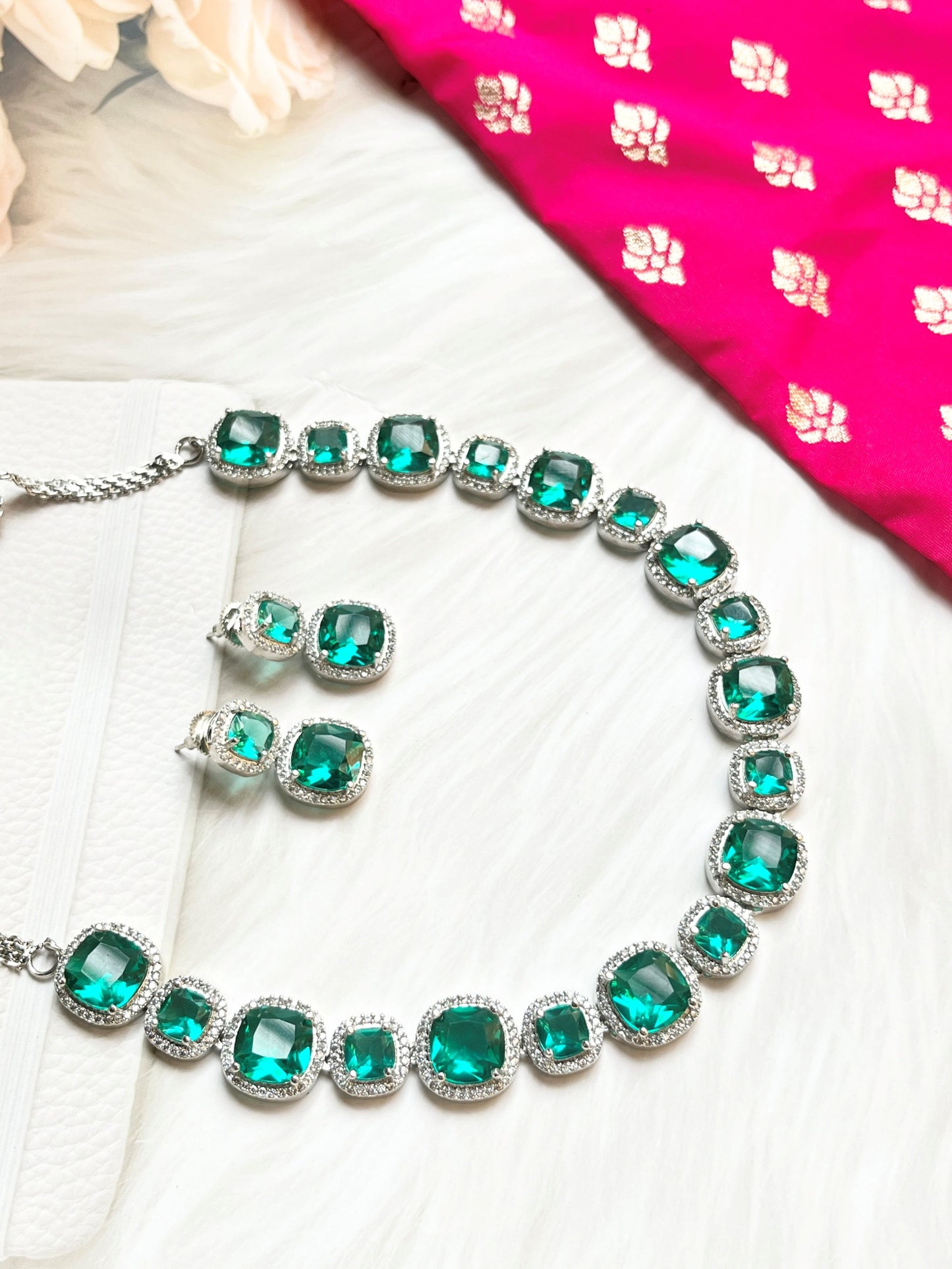 MILA EMERALD ZIRCONIA SET