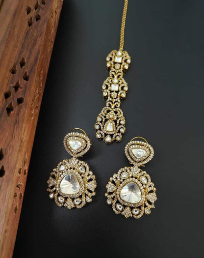 PARI EARRINGS WITH MAANG TIKKA