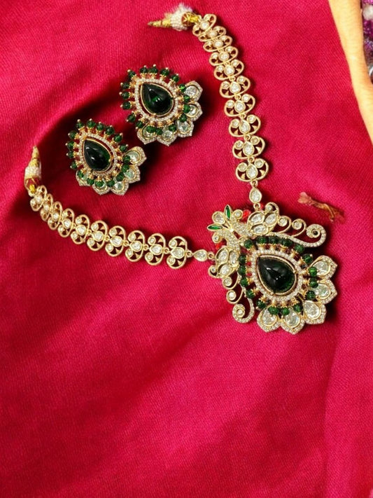 GREEN KUNDAN JEWELLERY
