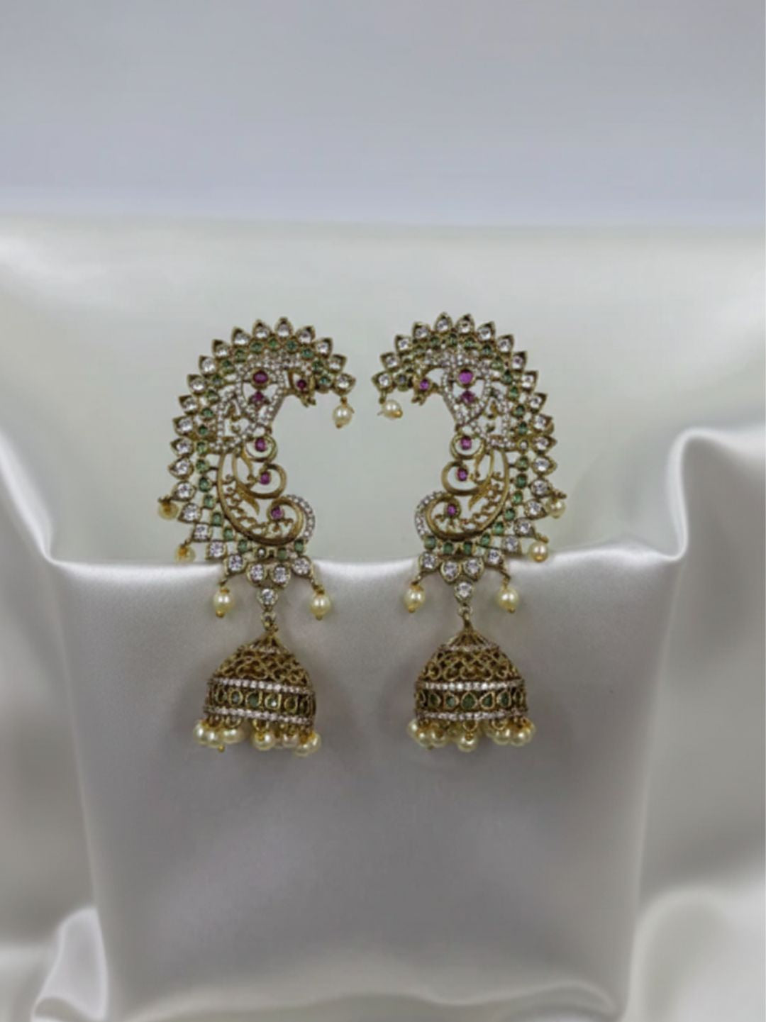 NOOR VICTORIAN PAISLEY JHUMKA EARCUFFS