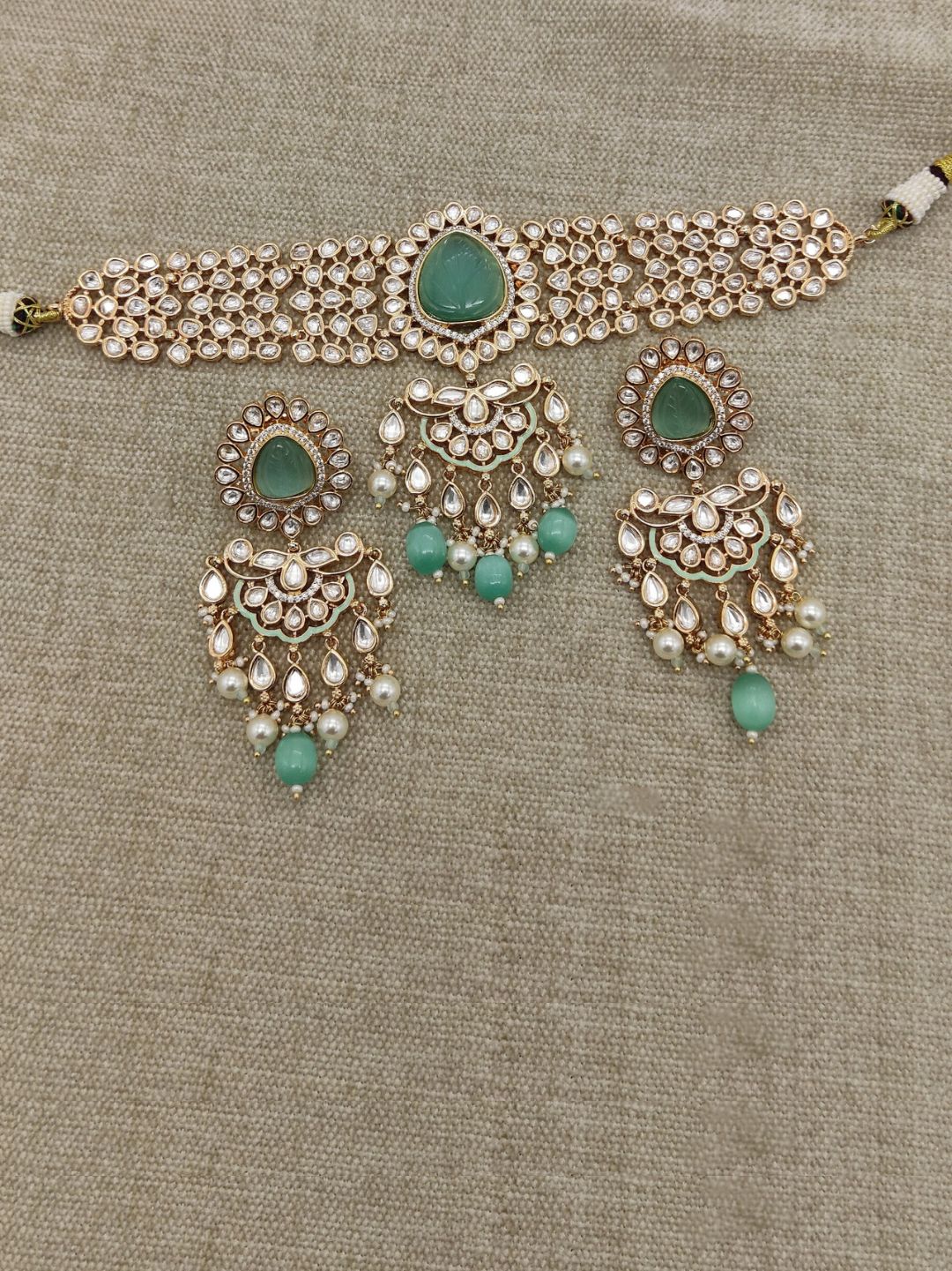 SONIKA MINT CHOKER SET