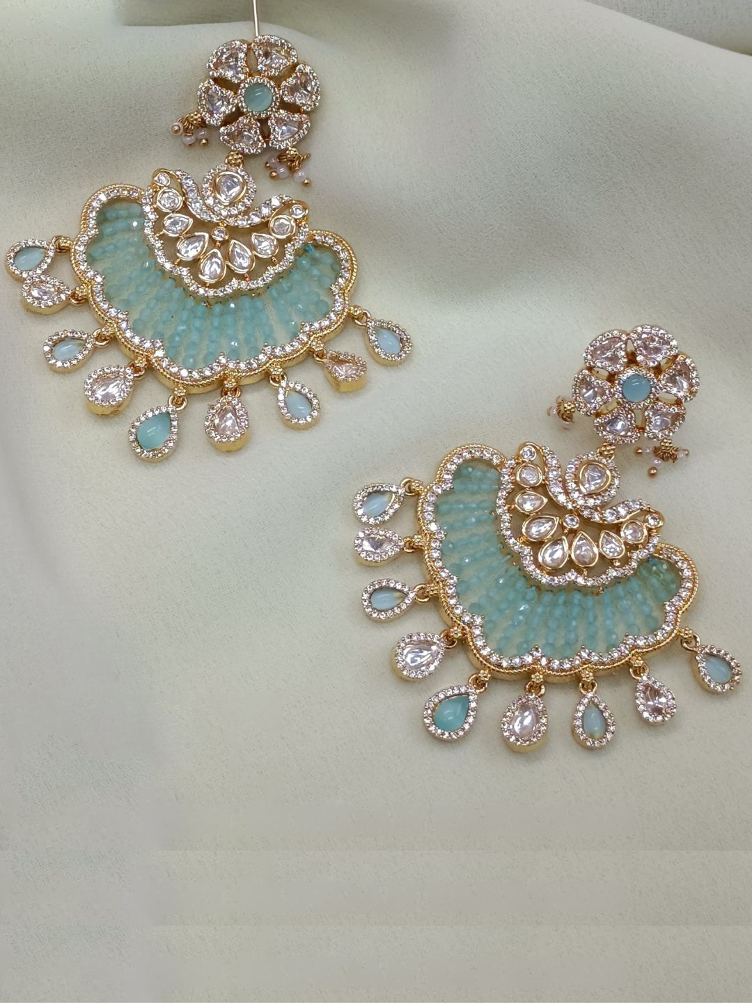 TRIYA MINT KUNDAN CHANDBALI