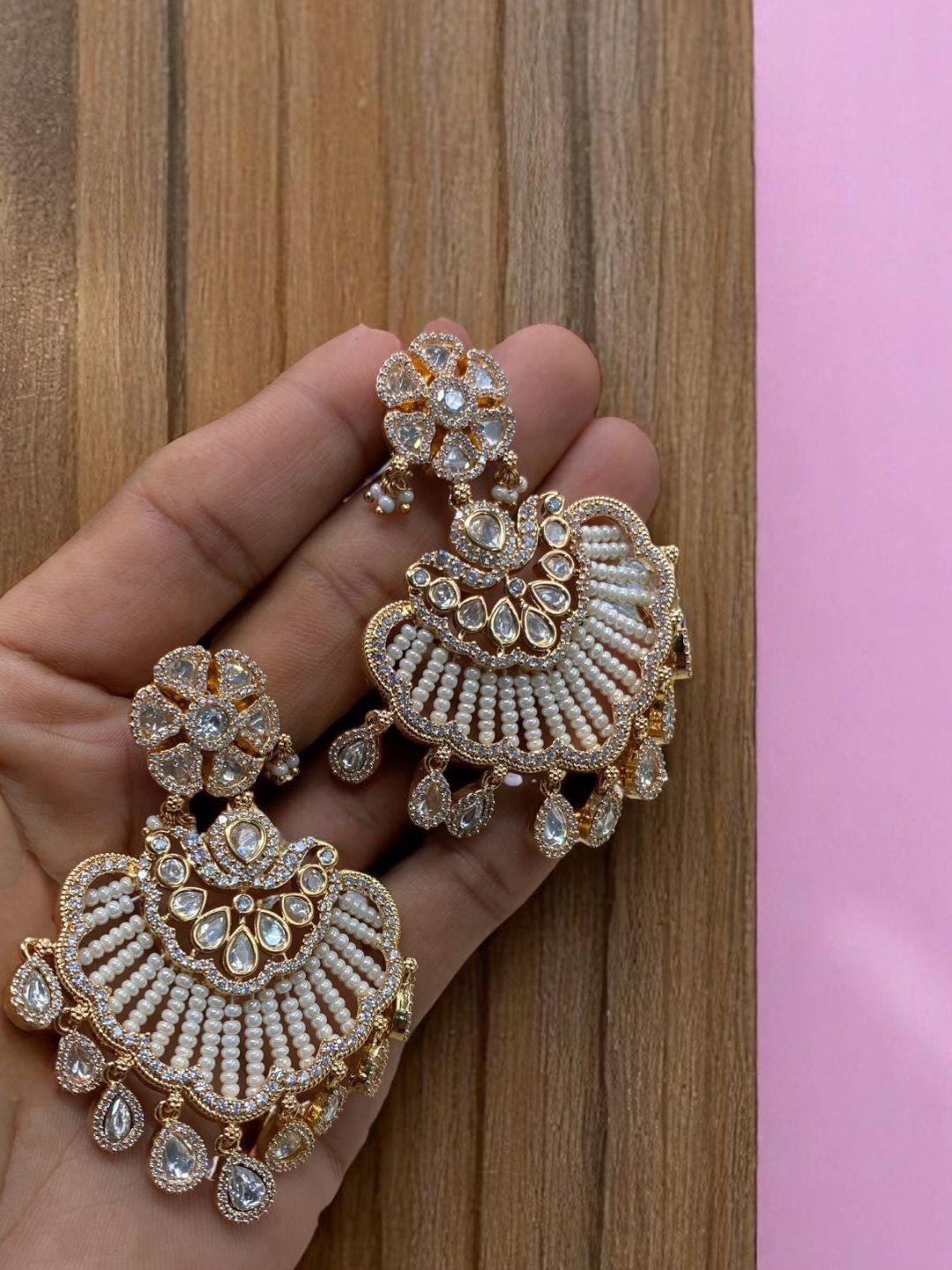 TRIYA IVORY KUNDAN CHANDBALI