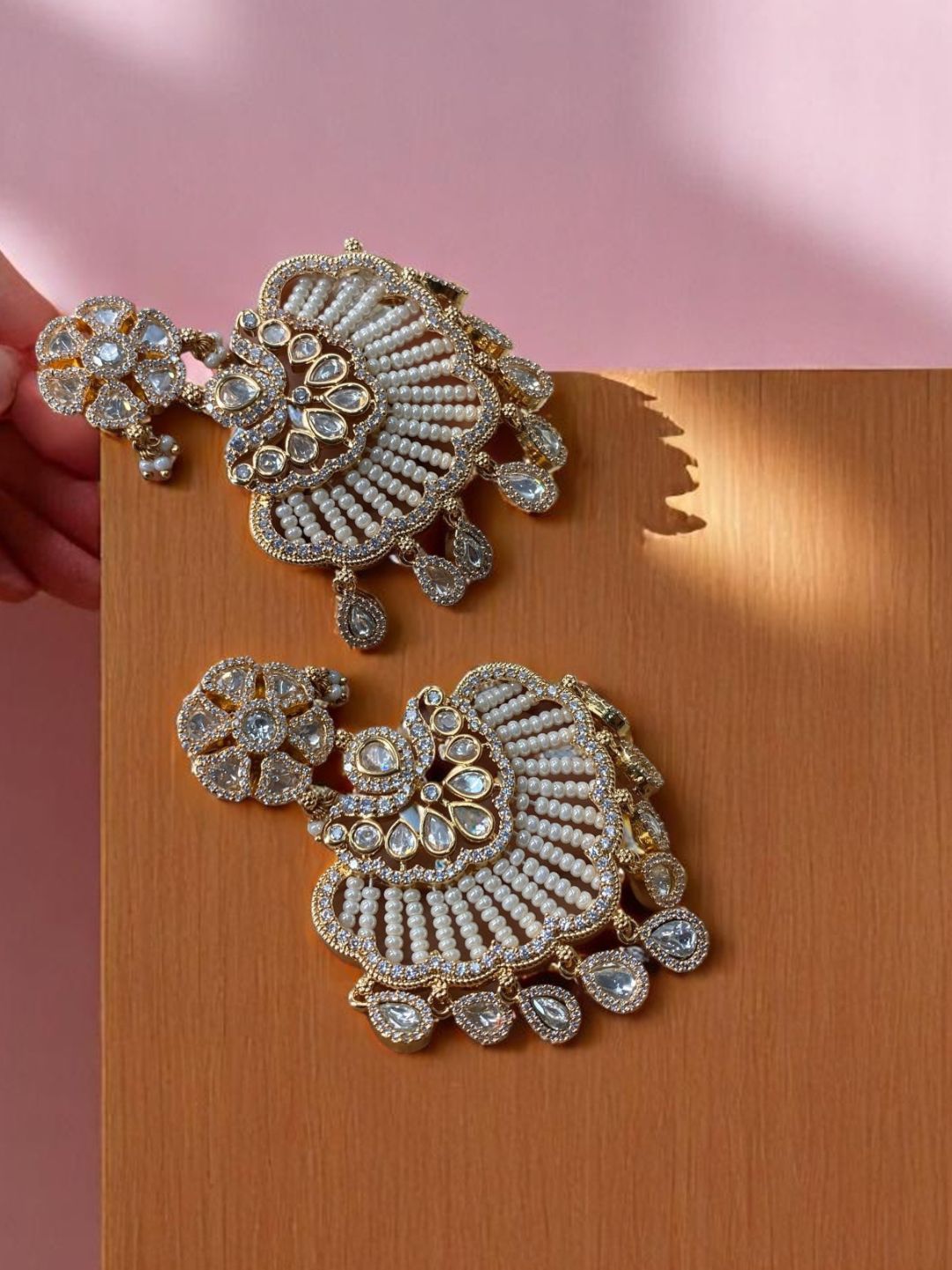 TRIYA IVORY KUNDAN CHANDBALI