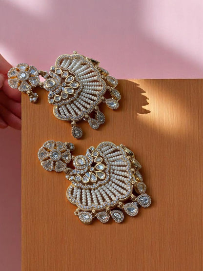TRIYA IVORY KUNDAN CHANDBALI