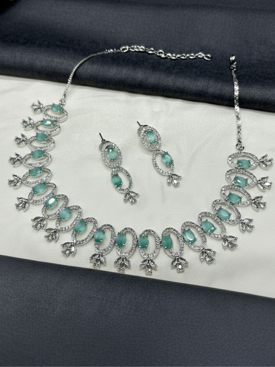 MINT GREEN OVAL AMERICAN DIAMOND SET