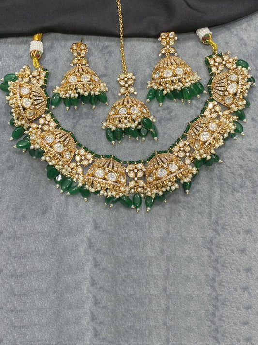 SURYA EMERALD KUNDAN JEWELLERY SET