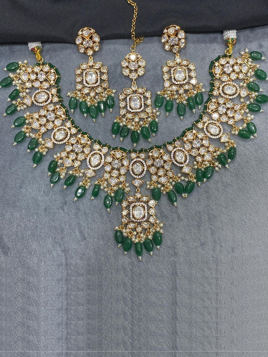 TULSI EMERALD KUNDAN JEWELLERY SET