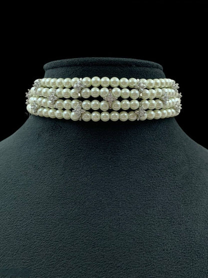 ELEGANT 3-LAYER PEARL CHOKER WITH DIAMOND STUDDED