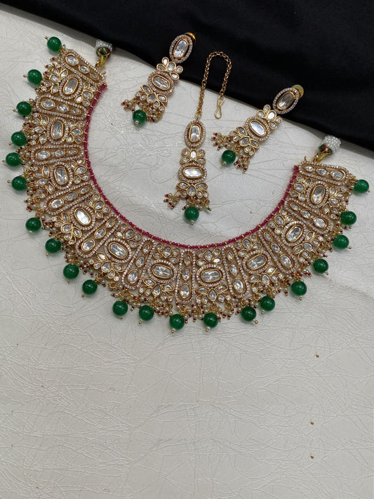 JASHN EMERALD KUNDAN JEWELLERY SET