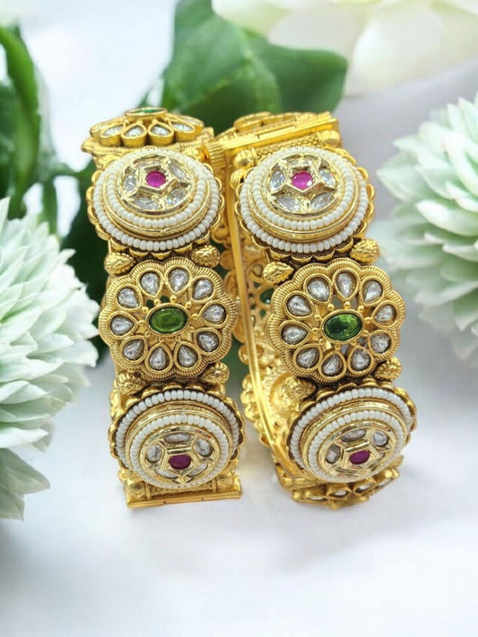 SHUBHADA GOLDEN KUNDAN BANGLES
