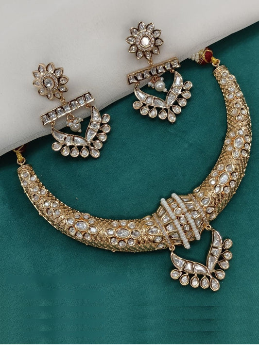 ROYAL IVORY KUNDAN JEWELLERY SET