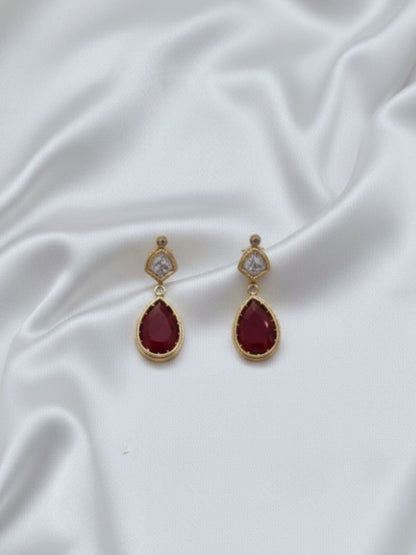 AARADHYA TRIANGLE KUNDAN DROP NECKLACE SET