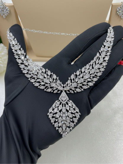 VIRENA AMERICAN DIAMOND NECKLACE