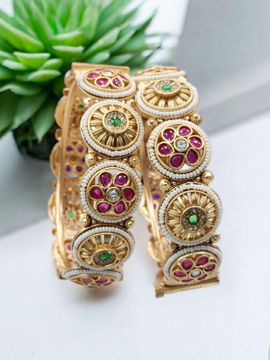 RANGOLI FESTIVE KUNDAN BANGLES