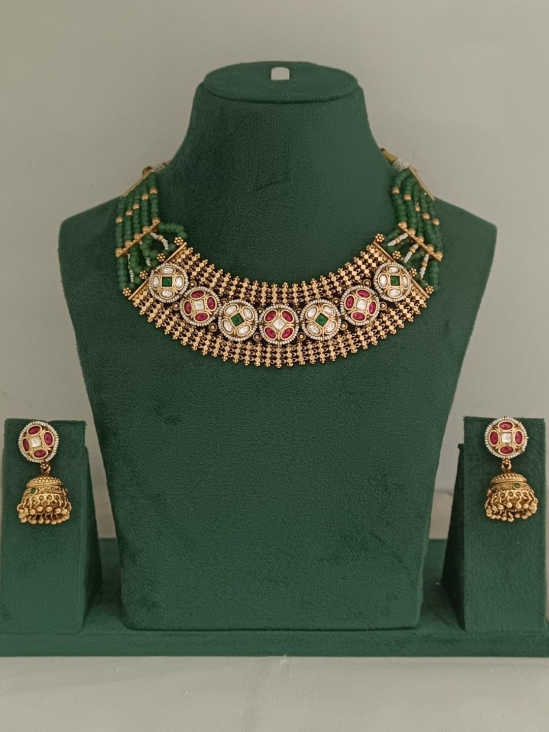 ISIRA RAJWADI JEWELLERY SET